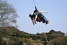 スカイコースターで空を飛ぶ