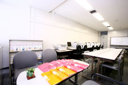 教職演習室･就職支援室 (415-1室)